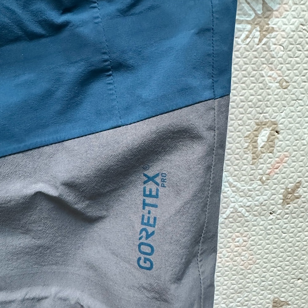 Mammut Men's Wenaha Gore-Tex Raincoat - Picture 3 of 6